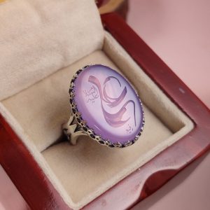 انگشتر نقره مردانه عقیق سوسنی حکاکی زینب (اثر استاد رفیع)