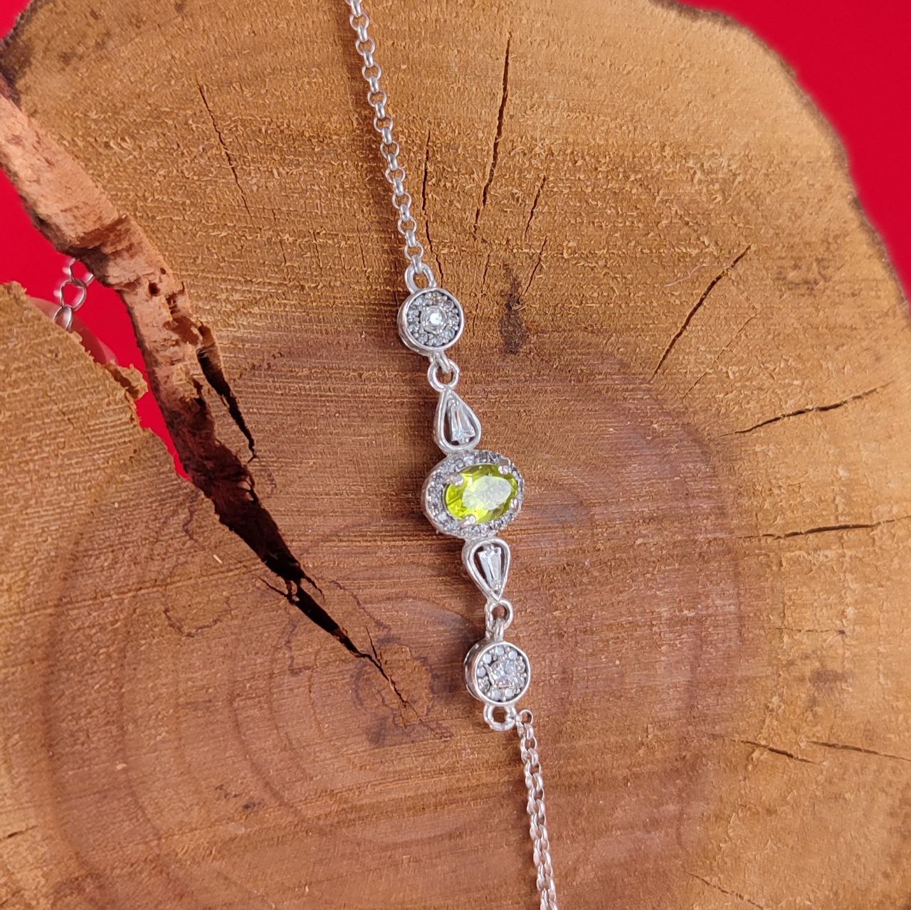 دستبند زنانه نقره جواهری زبرجد دستبند زنانه نقره جواهری زبرجد