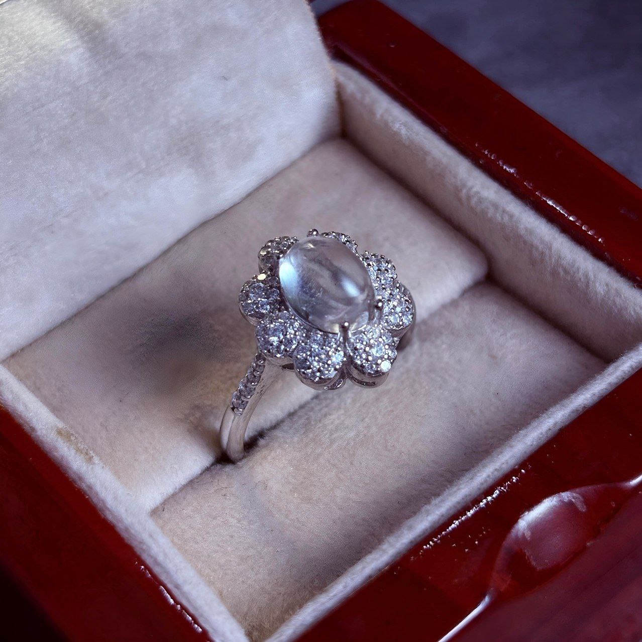 انگشتر نقره زنانه جواهری دُر نجف اصل انگشتر نقره زنانه جواهری دُر نجف اصل