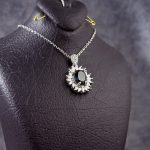 گردنبند زنانه جواهری توپاز سبز لندن