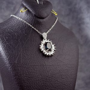 گردنبند زنانه جواهری توپاز سبز لندن