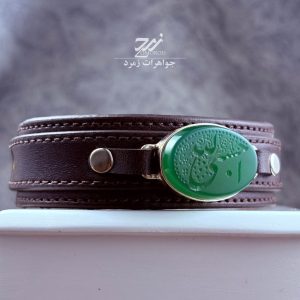 دستبند چرم با نگین عقیق سبز حکاکی حسبی الله