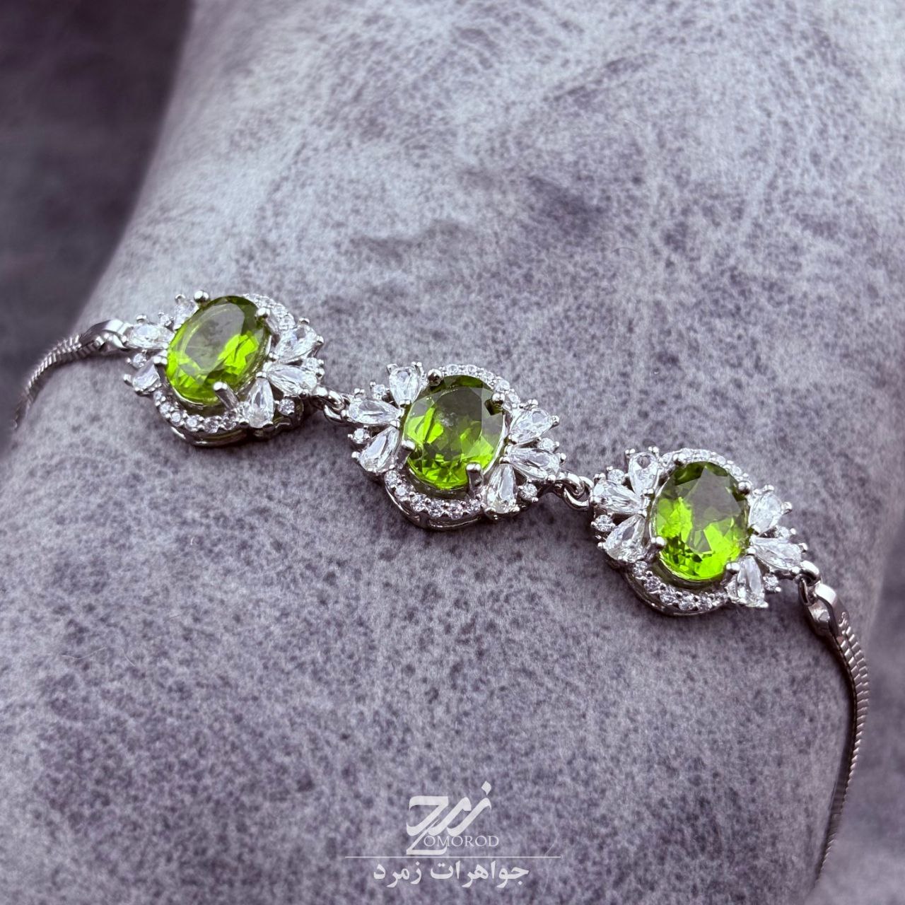 دستبند نقره زنانه جواهری زبرجد دستبند نقره زنانه جواهری زبرجد