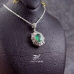 مدال نقره زنانه جواهری زمرد زامبیا درجه یک