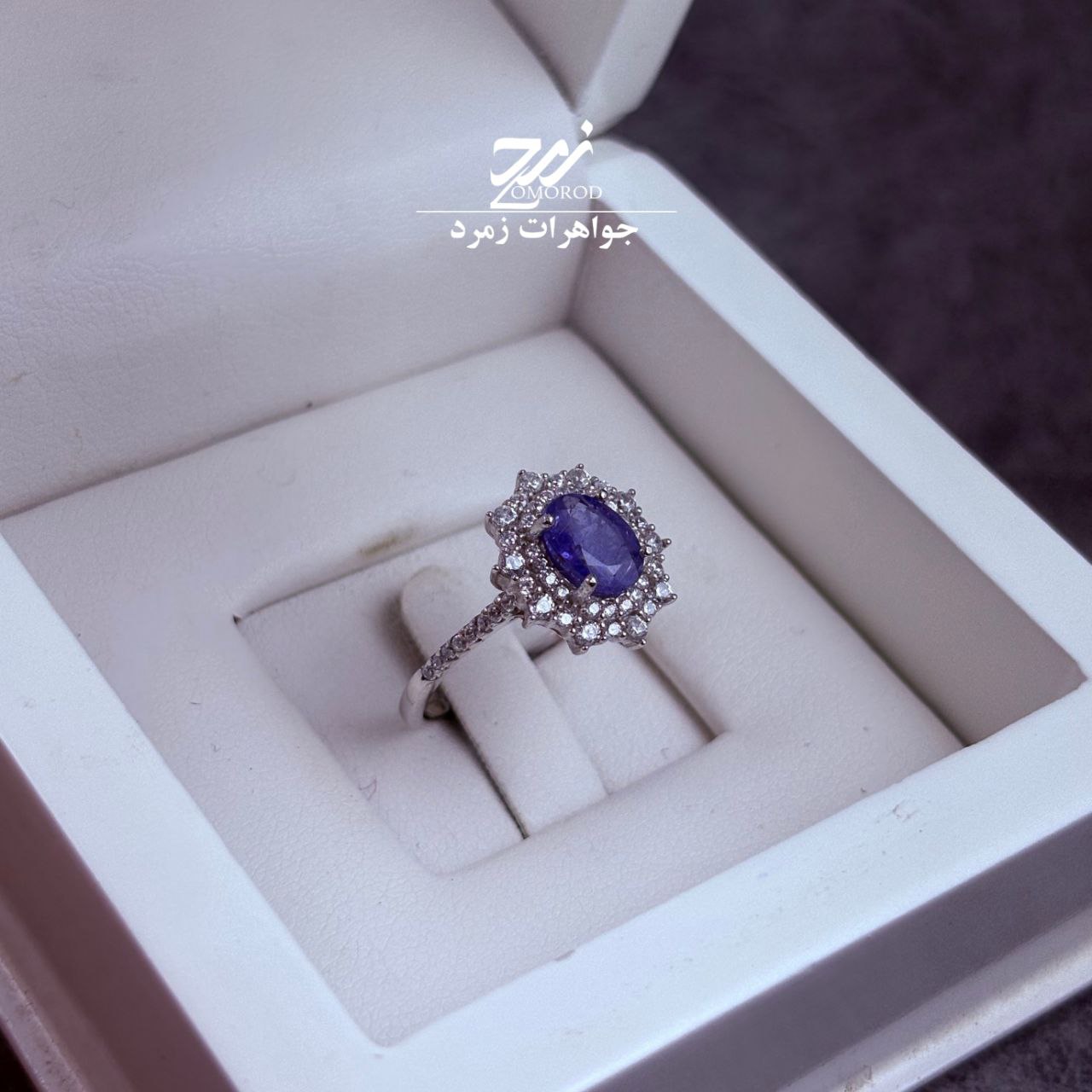 انگشتر نقره زنانه یاقوت کبود انگشتر نقره زنانه یاقوت کبود