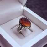 انگشتر نقره مردانه عقیق خطی سرخ دو رنگ حکاکی یا مرتضی علی